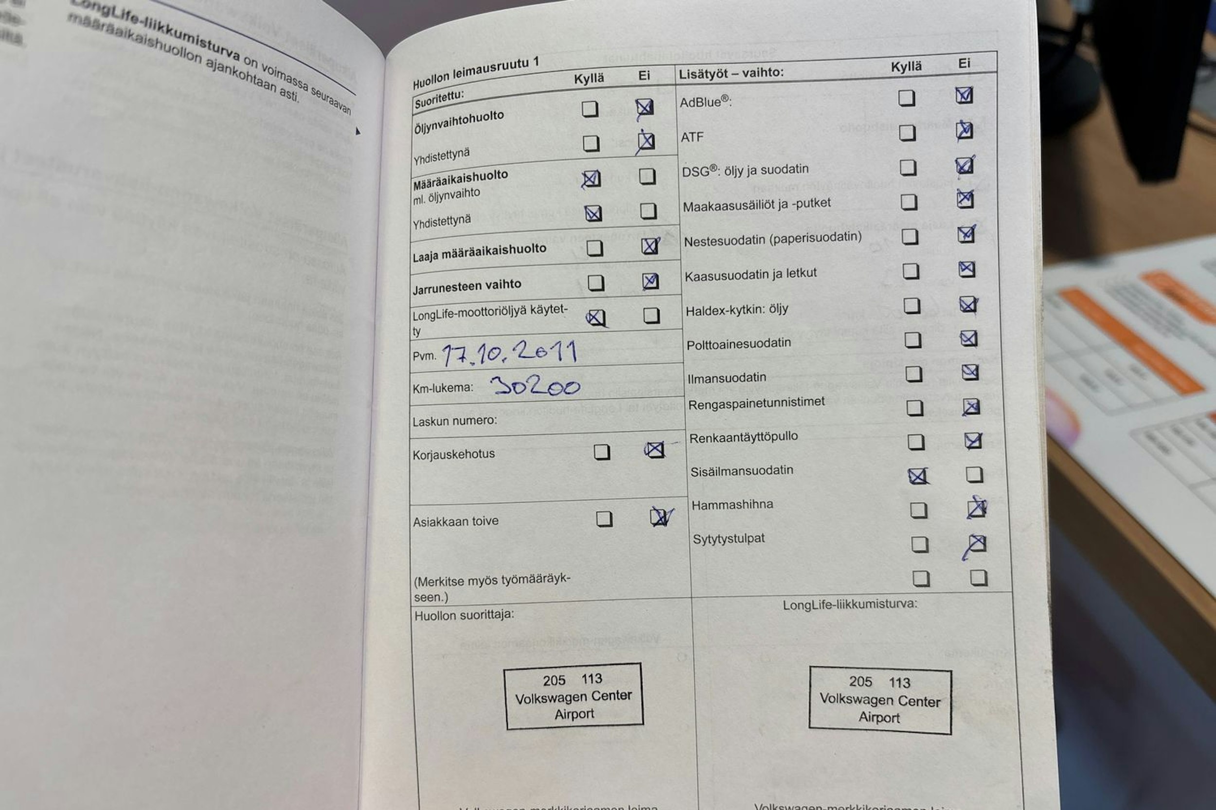 Punainen Volkswagen Tiguan 2011 kuva 38.