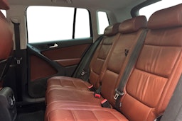 sininen Volkswagen Tiguan 2011 kuva 8.