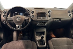 Sininen Volkswagen Tiguan 2011 kuva 9.