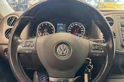 Sininen Volkswagen Tiguan 2011 kuva 14.