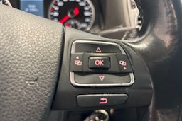 Sininen Volkswagen Tiguan 2011 kuva 16.