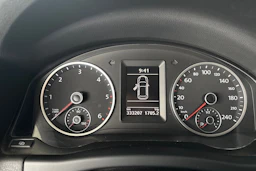 ruskea (beige) Volkswagen Tiguan 2011 kuva 18.