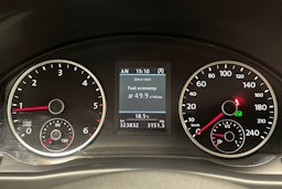 Ruskea (beige) Volkswagen Tiguan 2011 kuva 16.
