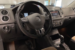 Ruskea (beige) Volkswagen Tiguan 2011 kuva 22.