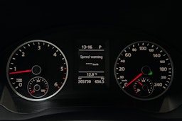 punainen Volkswagen Tiguan 2011 kuva 17.