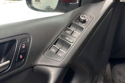 punainen Volkswagen Tiguan 2011 kuva 23.