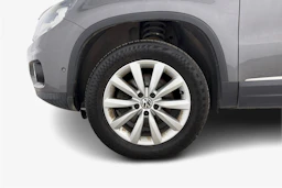 Harmaa Volkswagen Tiguan 2012 kuva 12.
