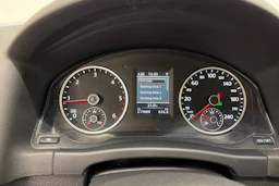 Harmaa Volkswagen Tiguan 2012 kuva 18.