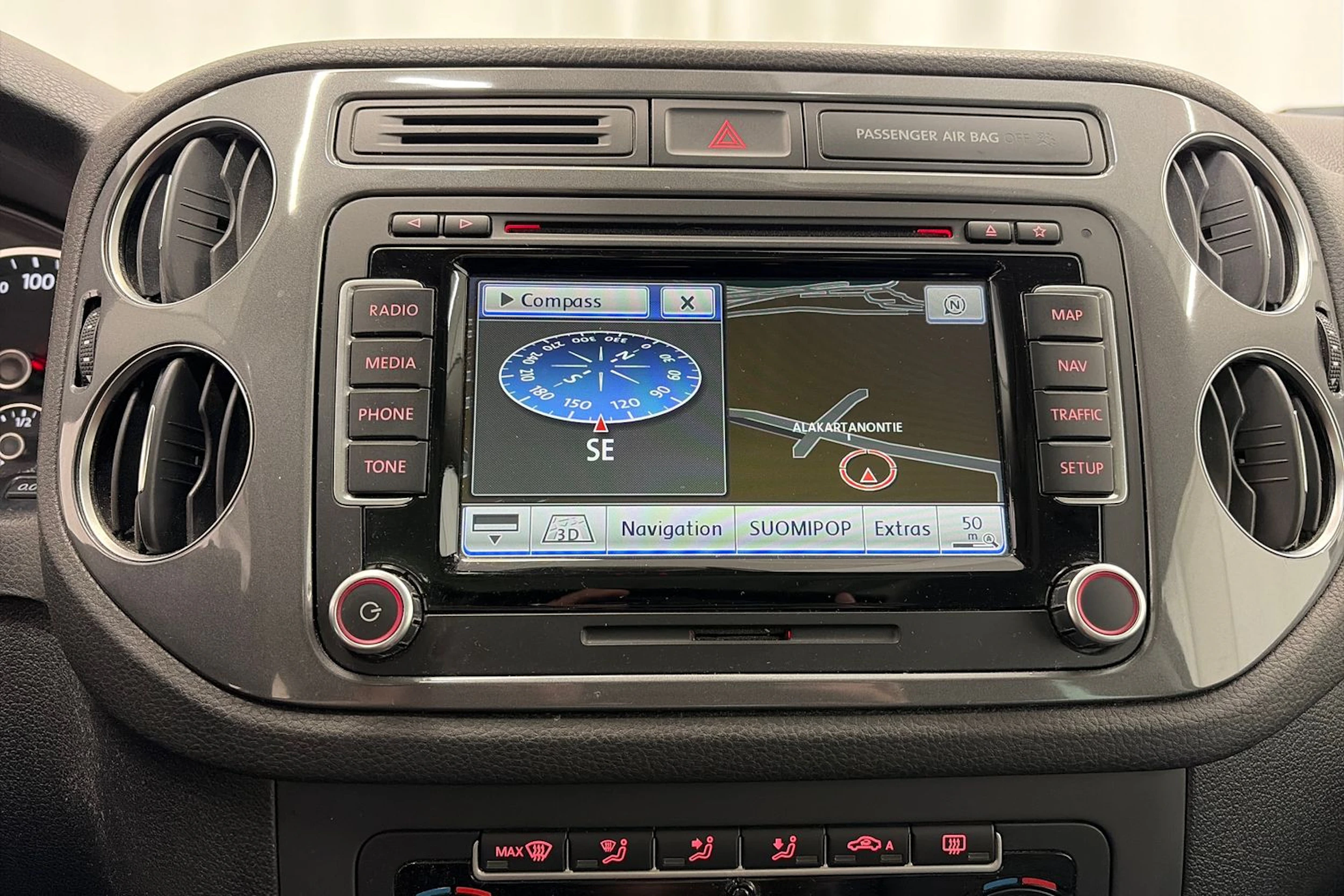 Harmaa Volkswagen Tiguan 2012 kuva 23.