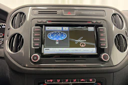 Harmaa Volkswagen Tiguan 2012 kuva 23.