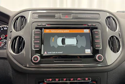 Harmaa Volkswagen Tiguan 2012 kuva 24.