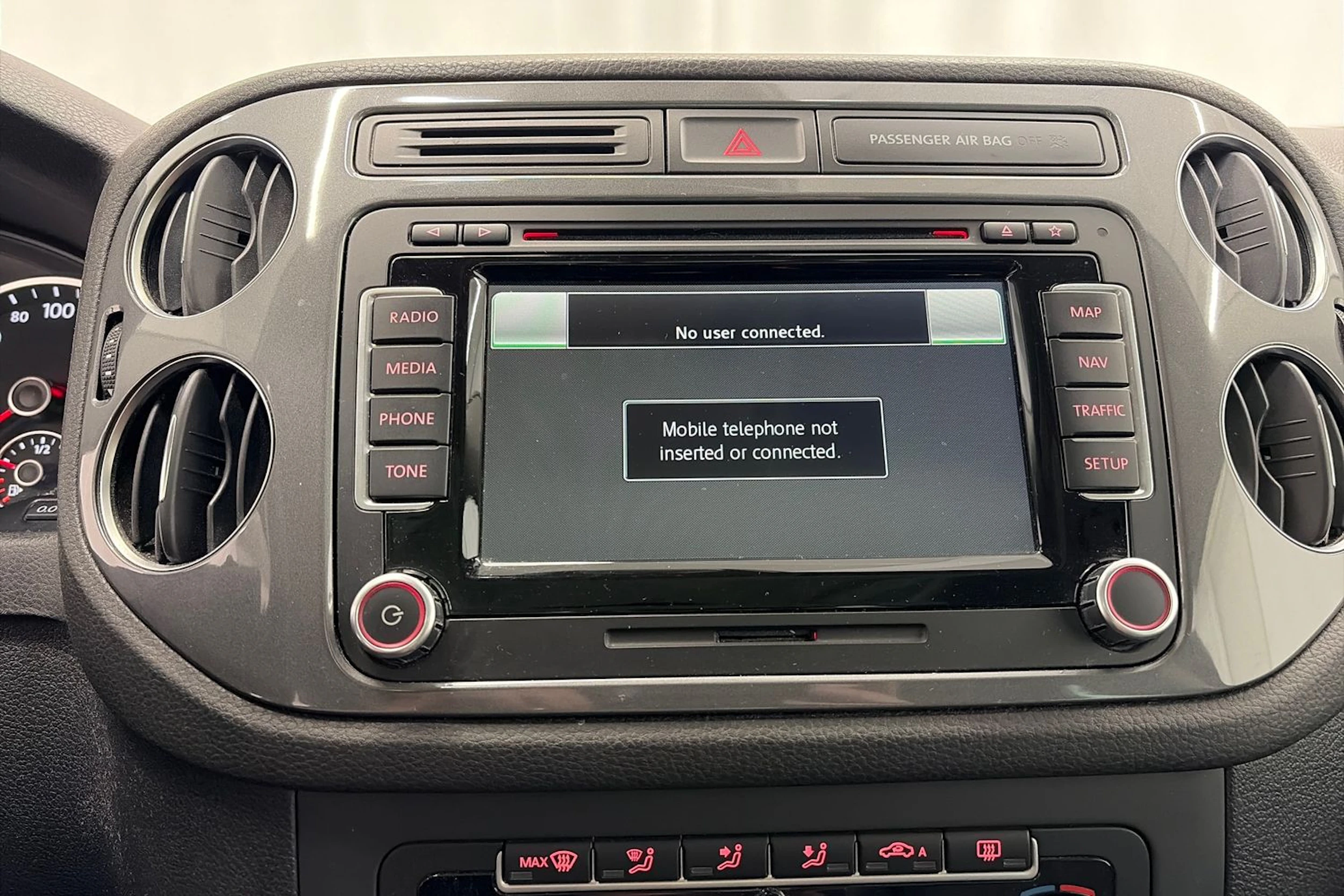 Harmaa Volkswagen Tiguan 2012 kuva 25.