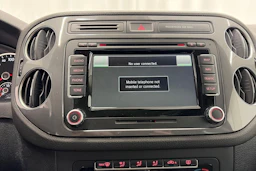 Harmaa Volkswagen Tiguan 2012 kuva 25.