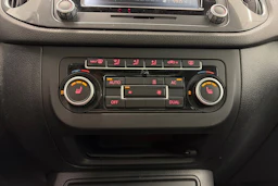 Harmaa Volkswagen Tiguan 2012 kuva 26.