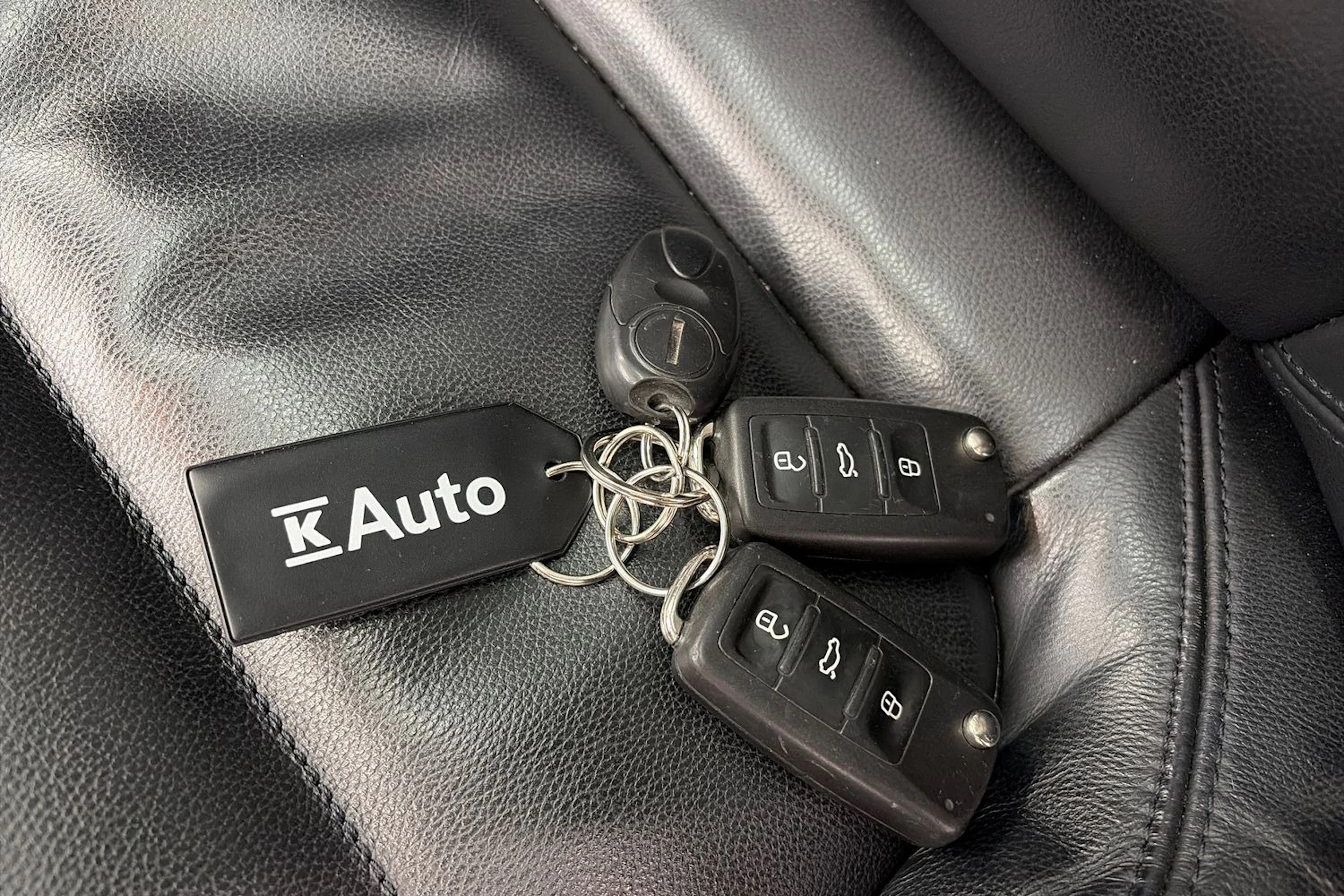 Harmaa Volkswagen Tiguan 2012 kuva 30.