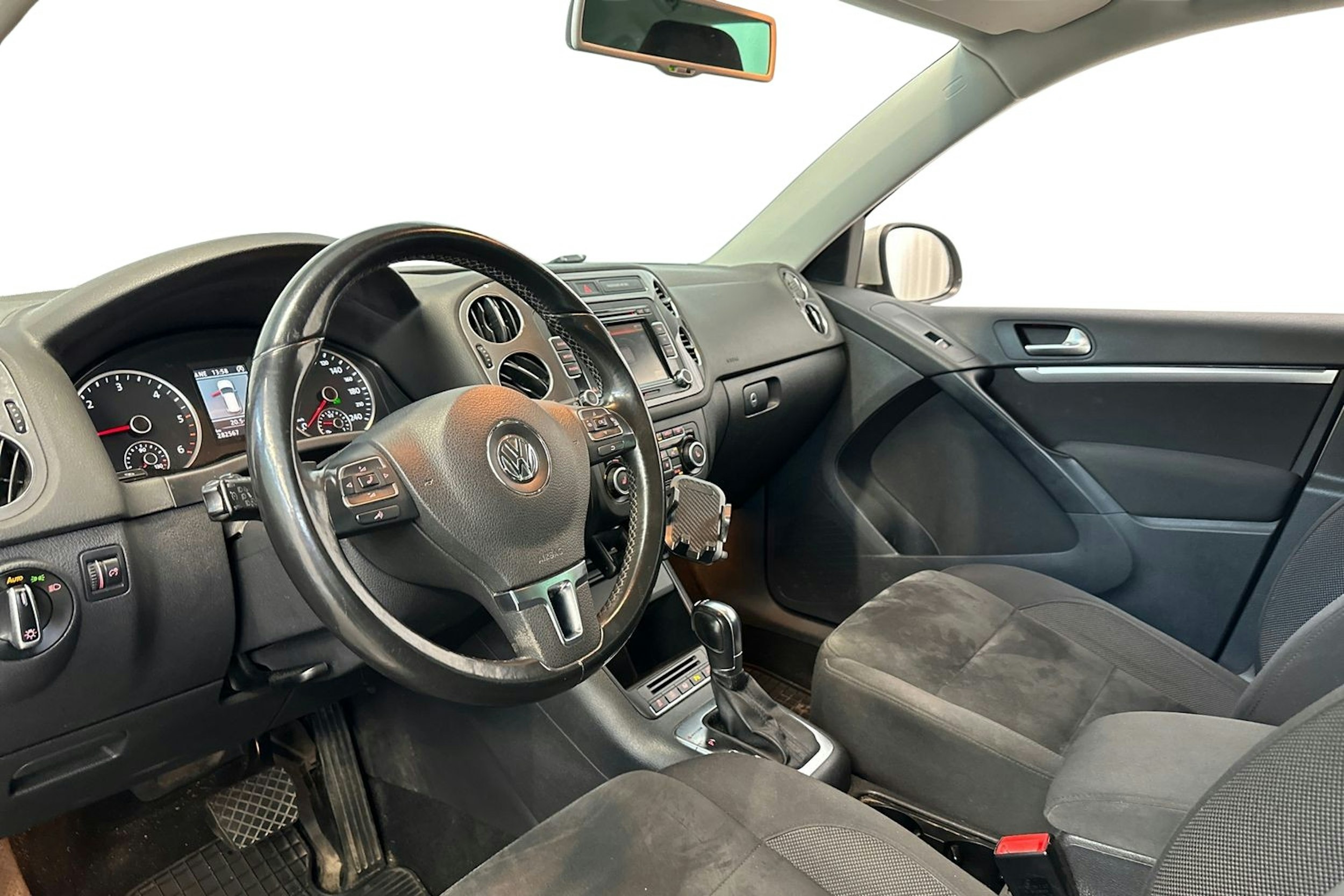 hopea Volkswagen Tiguan 2012 kuva 3.