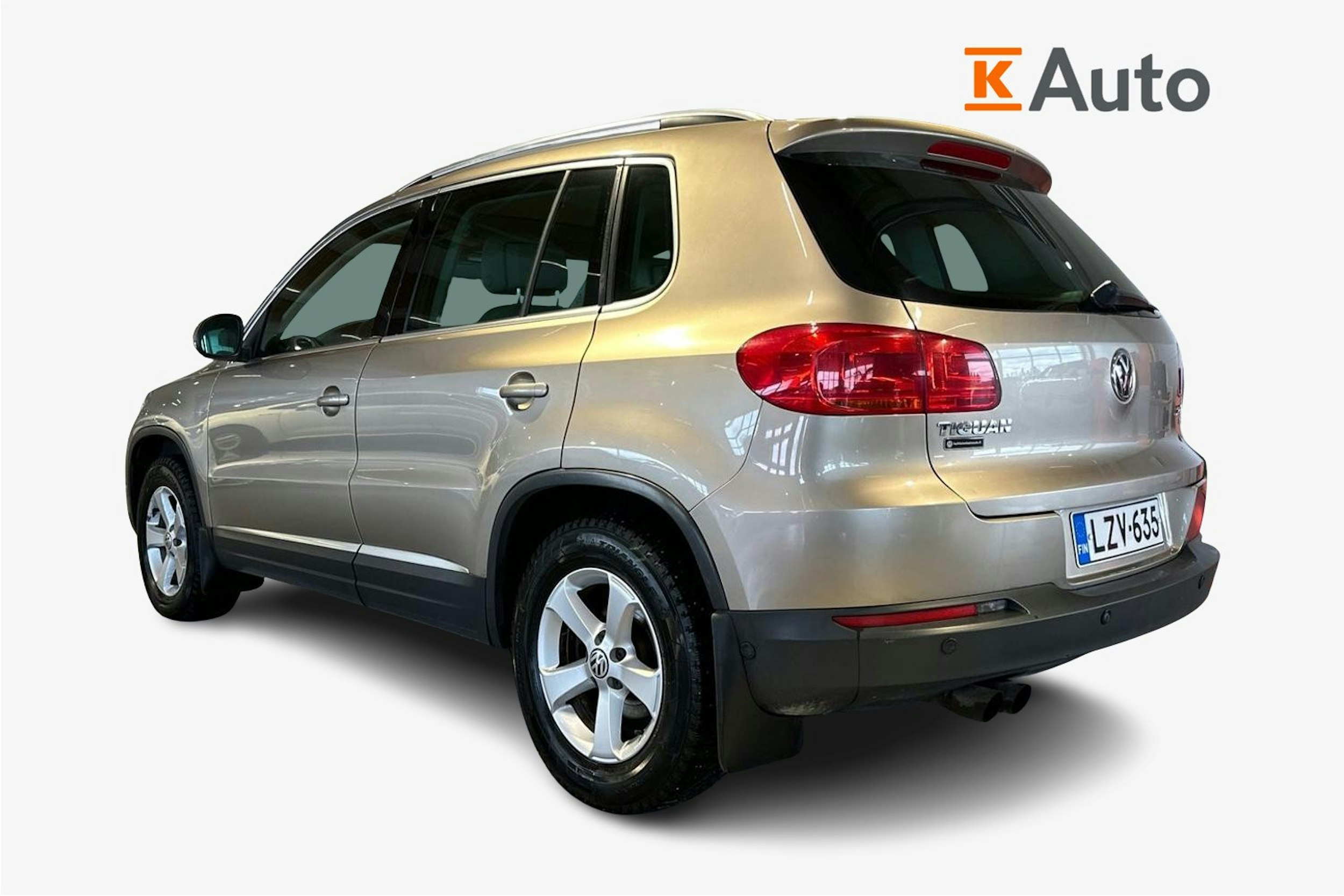Ruskea (beige) Volkswagen Tiguan 2012 kuva 2.