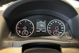 Ruskea (beige) Volkswagen Tiguan 2012 kuva 14.