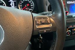 ruskea (beige) Volkswagen Tiguan 2012 kuva 16.
