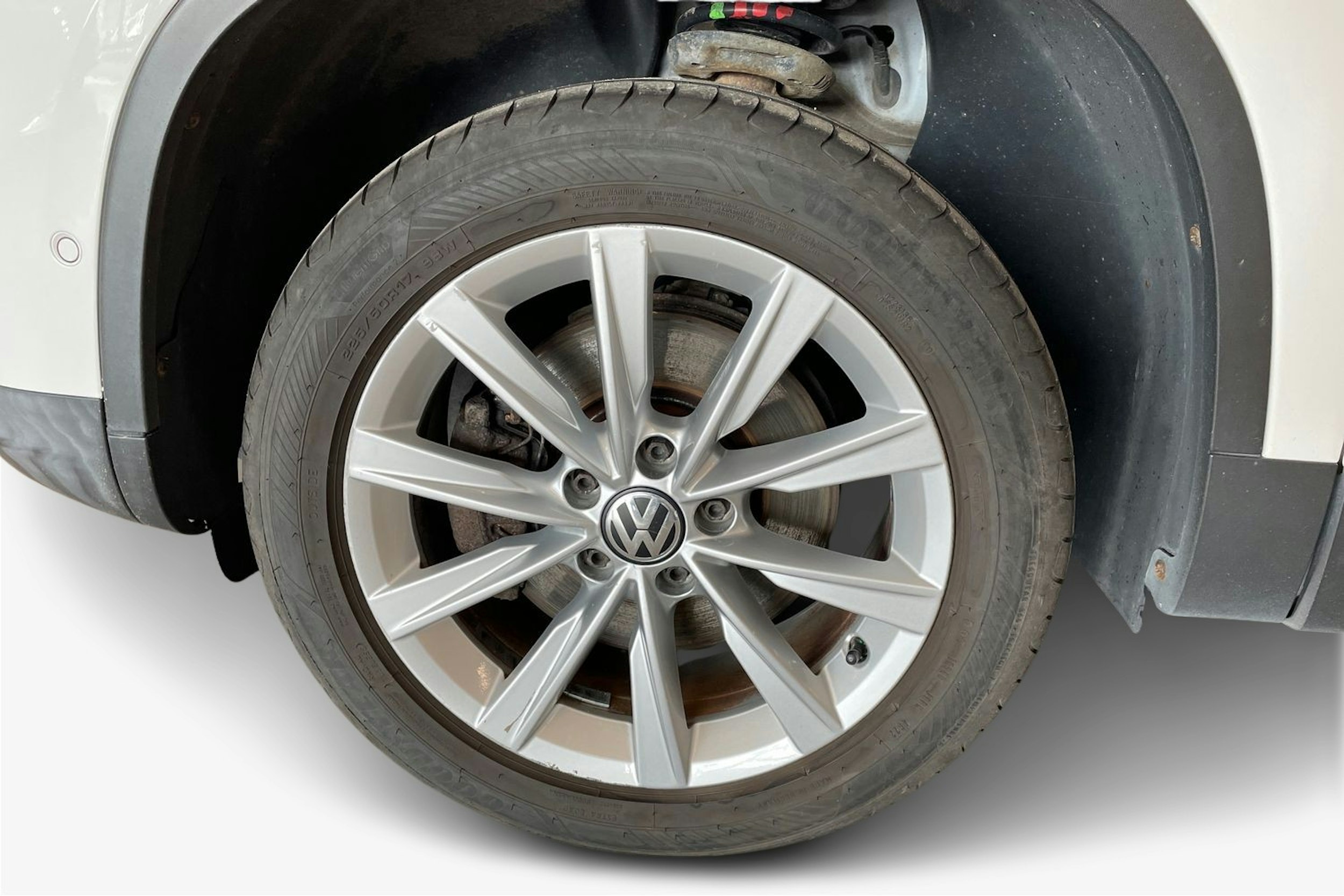 Valkoinen Volkswagen Tiguan 2012 kuva 11.