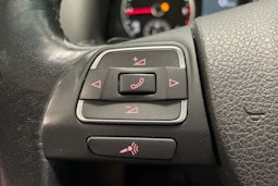 Valkoinen Volkswagen Tiguan 2012 kuva 16.