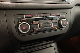 Valkoinen Volkswagen Tiguan 2012 kuva 24.