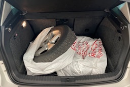 Valkoinen Volkswagen Tiguan 2012 kuva 27.