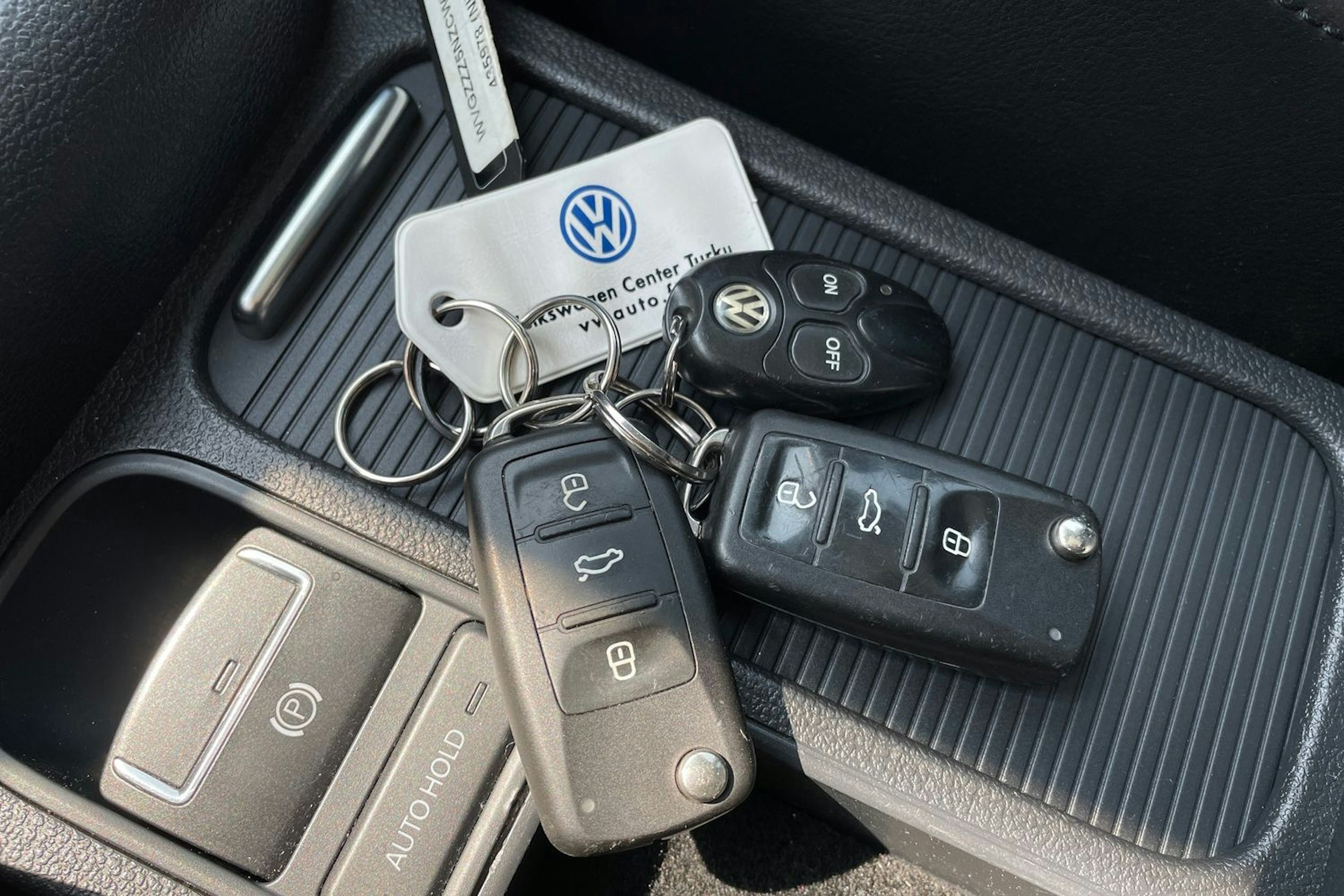 Valkoinen Volkswagen Tiguan 2012 kuva 30.