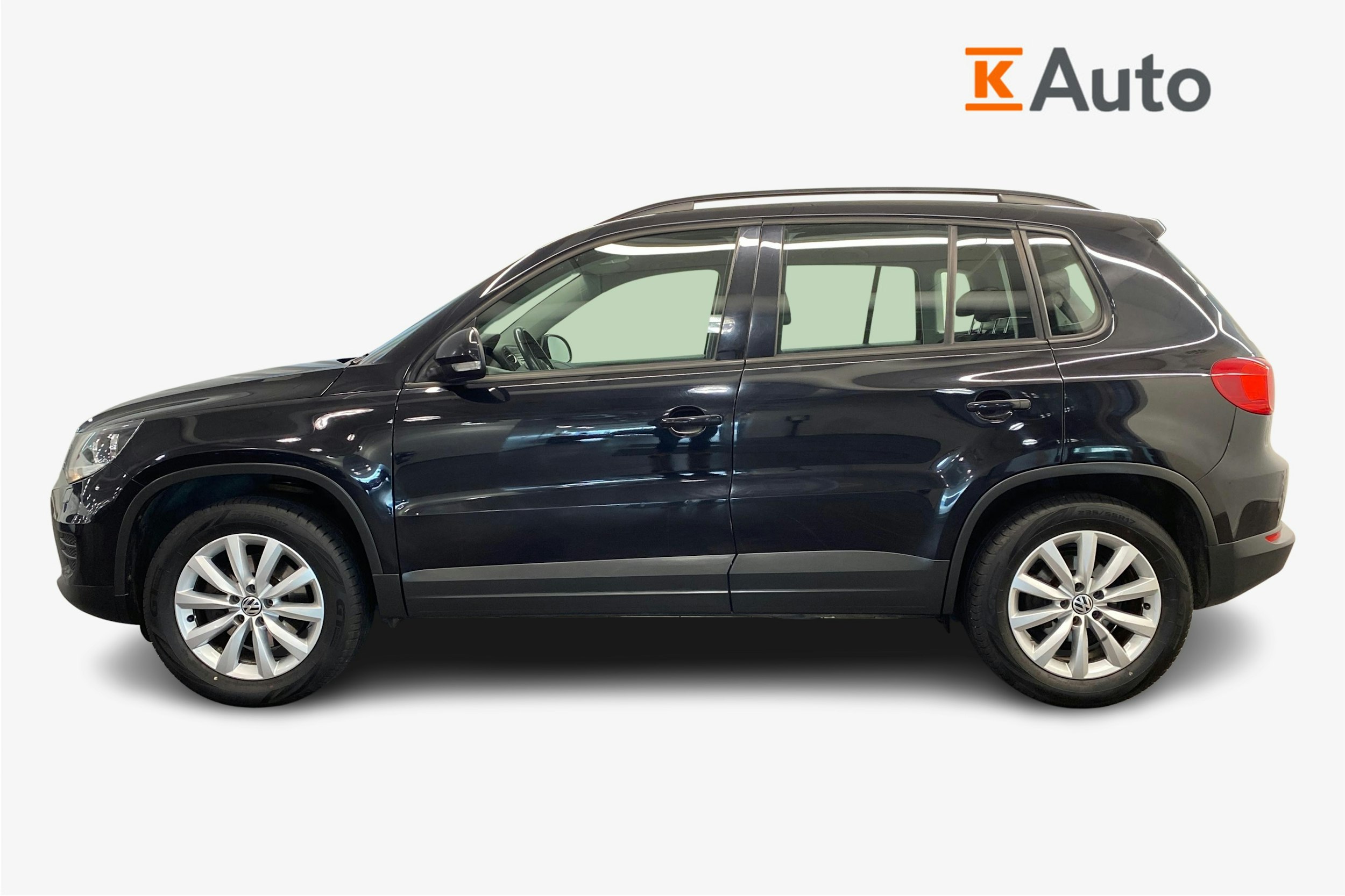 Musta Volkswagen Tiguan 2012 kuva 6.