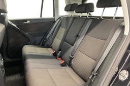 Musta Volkswagen Tiguan 2012 kuva 10.