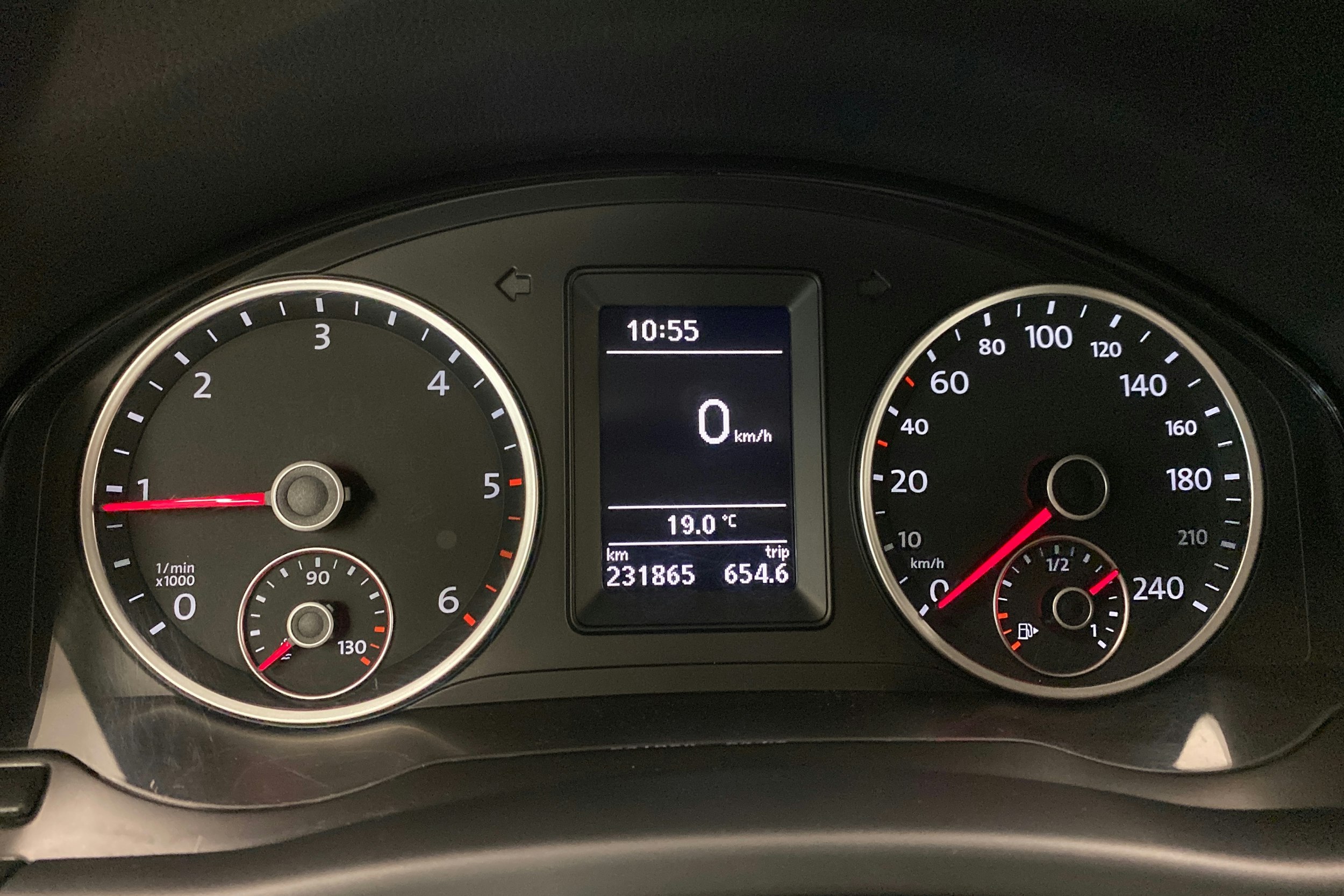 Musta Volkswagen Tiguan 2012 kuva 16.