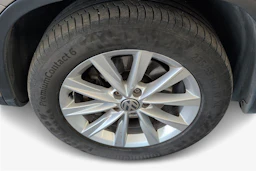 ruskea (beige) Volkswagen Tiguan 2012 kuva 12.