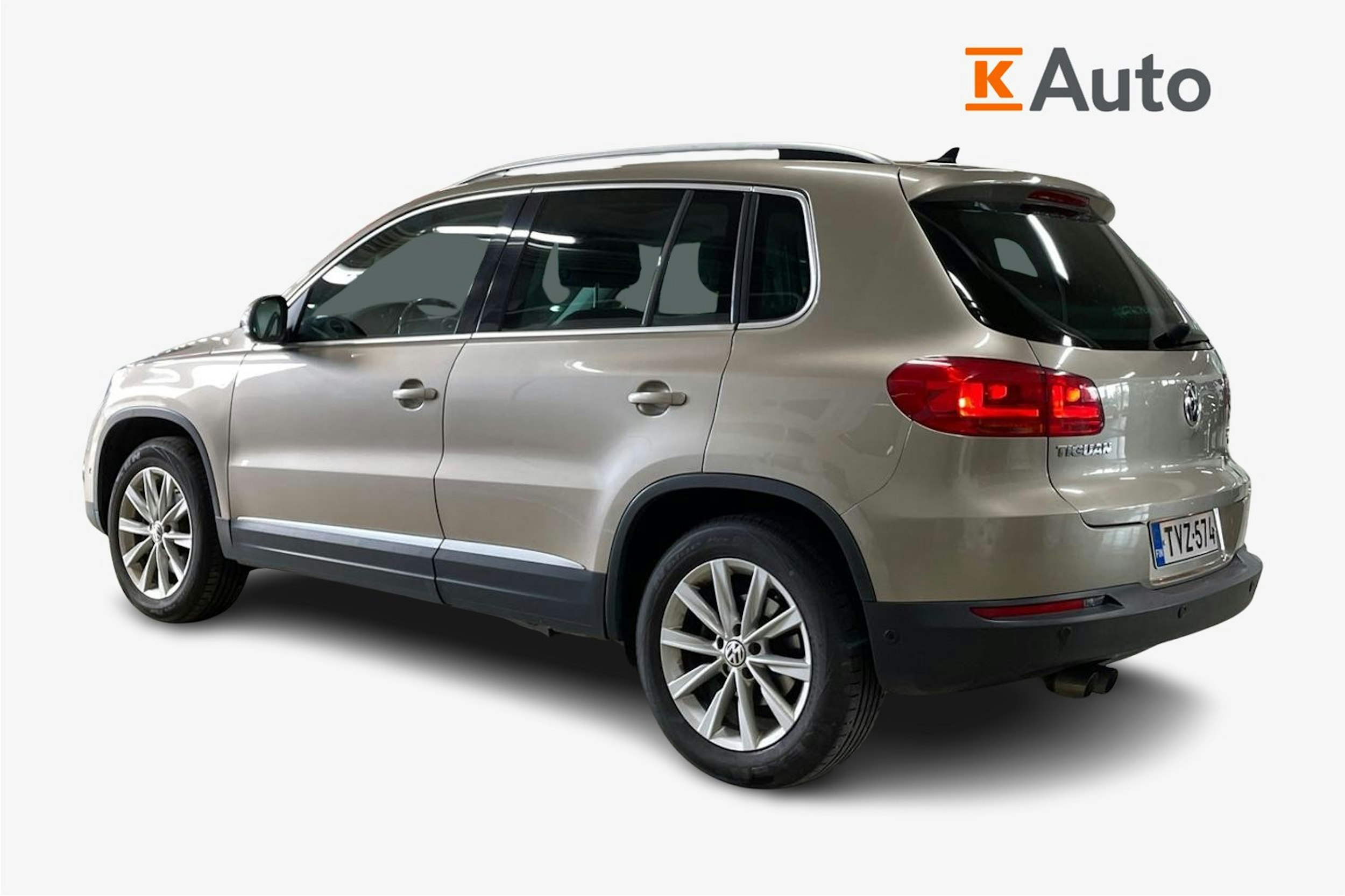 Ruskea (beige) Volkswagen Tiguan 2012 kuva 2.
