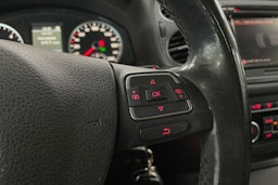 Ruskea (beige) Volkswagen Tiguan 2012 kuva 16.