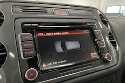 Ruskea (beige) Volkswagen Tiguan 2012 kuva 19.