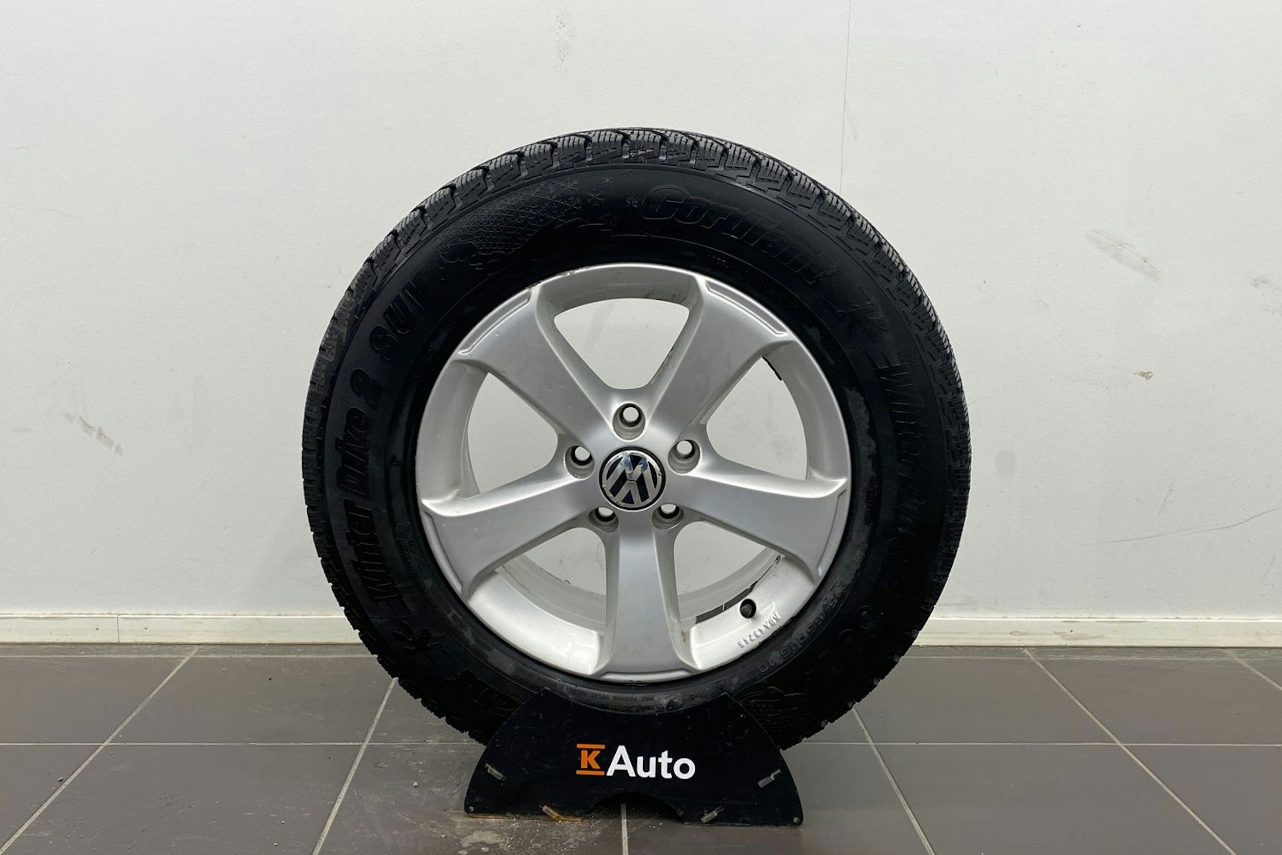 punainen Volkswagen Tiguan 2012 kuva 13.