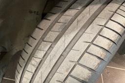 punainen Volkswagen Tiguan 2012 kuva 14.