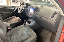 punainen Volkswagen Tiguan 2012 kuva 19.