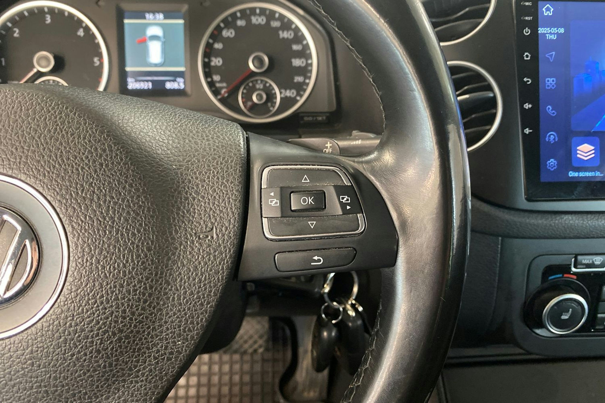 punainen Volkswagen Tiguan 2012 kuva 23.