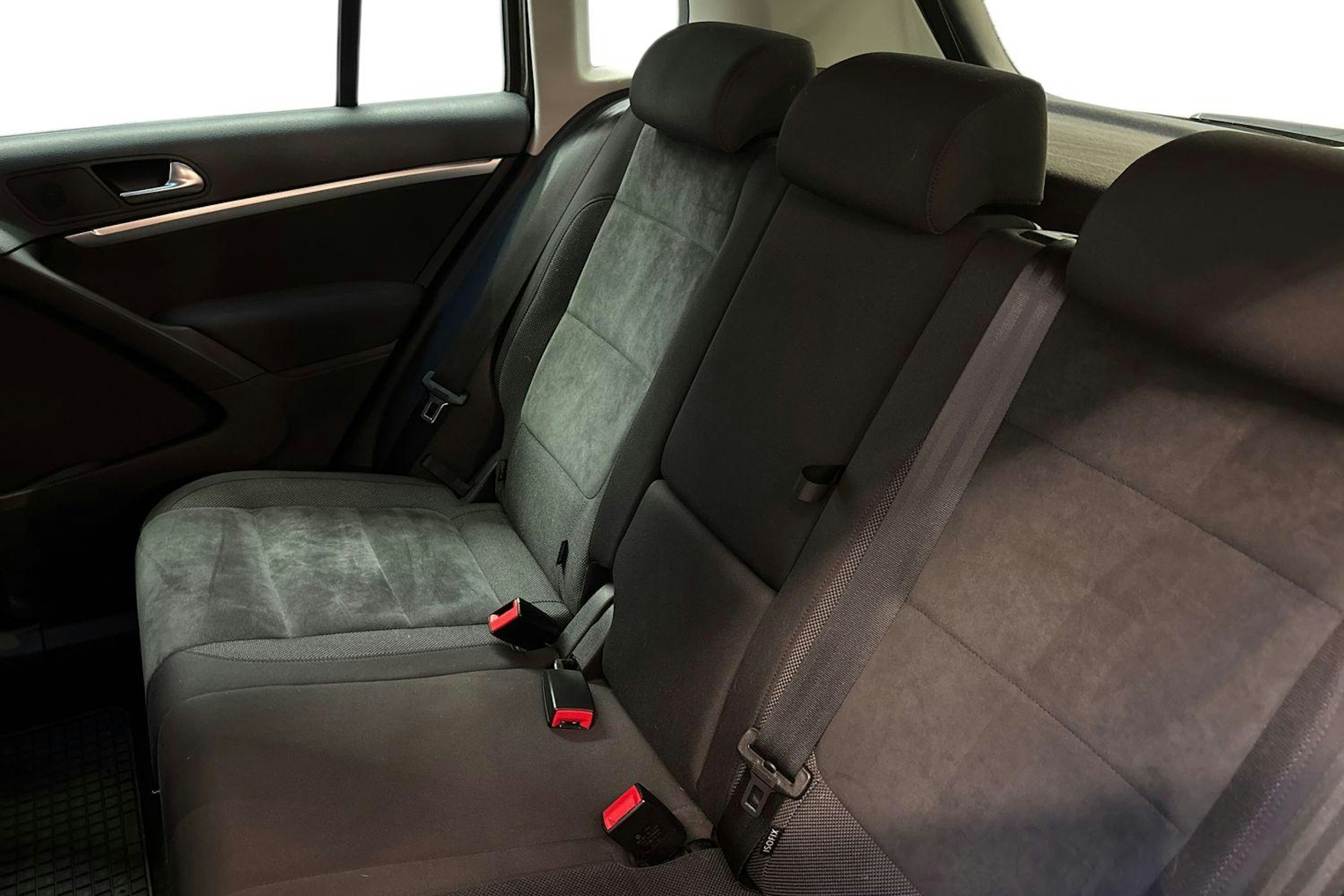 ruskea (beige) Volkswagen Tiguan 2012 kuva 10.