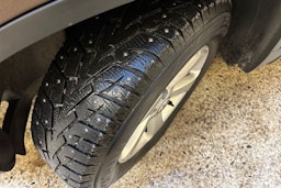 ruskea (beige) Volkswagen Tiguan 2012 kuva 13.