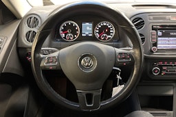ruskea (beige) Volkswagen Tiguan 2012 kuva 16.