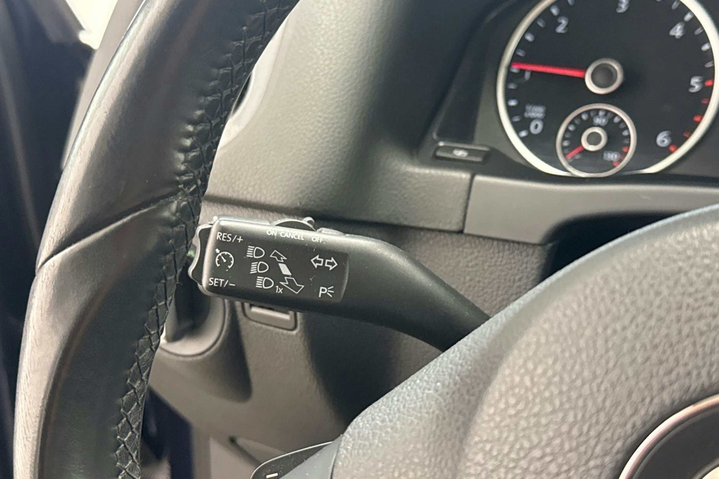 sininen Volkswagen Tiguan 2012 kuva 15.