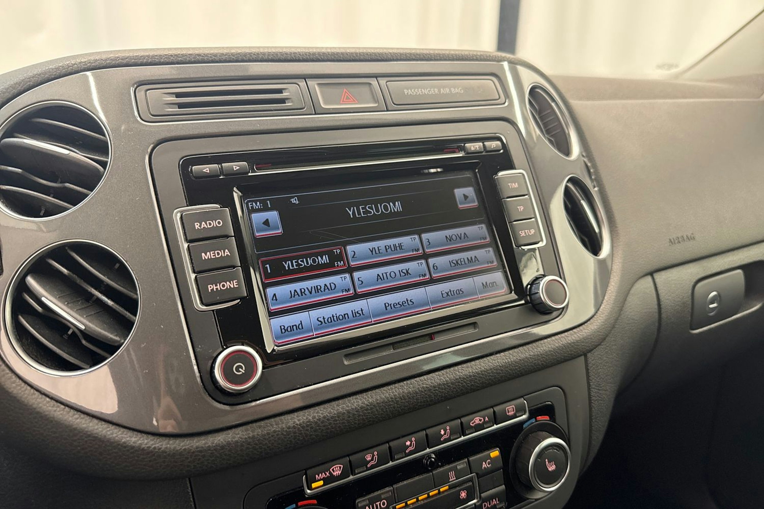 sininen Volkswagen Tiguan 2012 kuva 21.