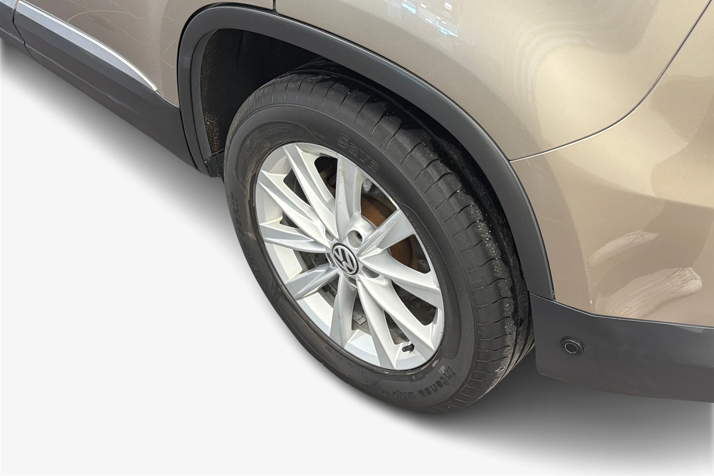 ruskea (beige) Volkswagen Tiguan 2012 kuva 9.