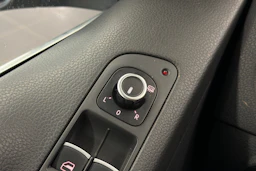 ruskea (beige) Volkswagen Tiguan 2012 kuva 19.