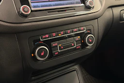 ruskea (beige) Volkswagen Tiguan 2012 kuva 21.