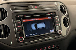 ruskea (beige) Volkswagen Tiguan 2012 kuva 24.