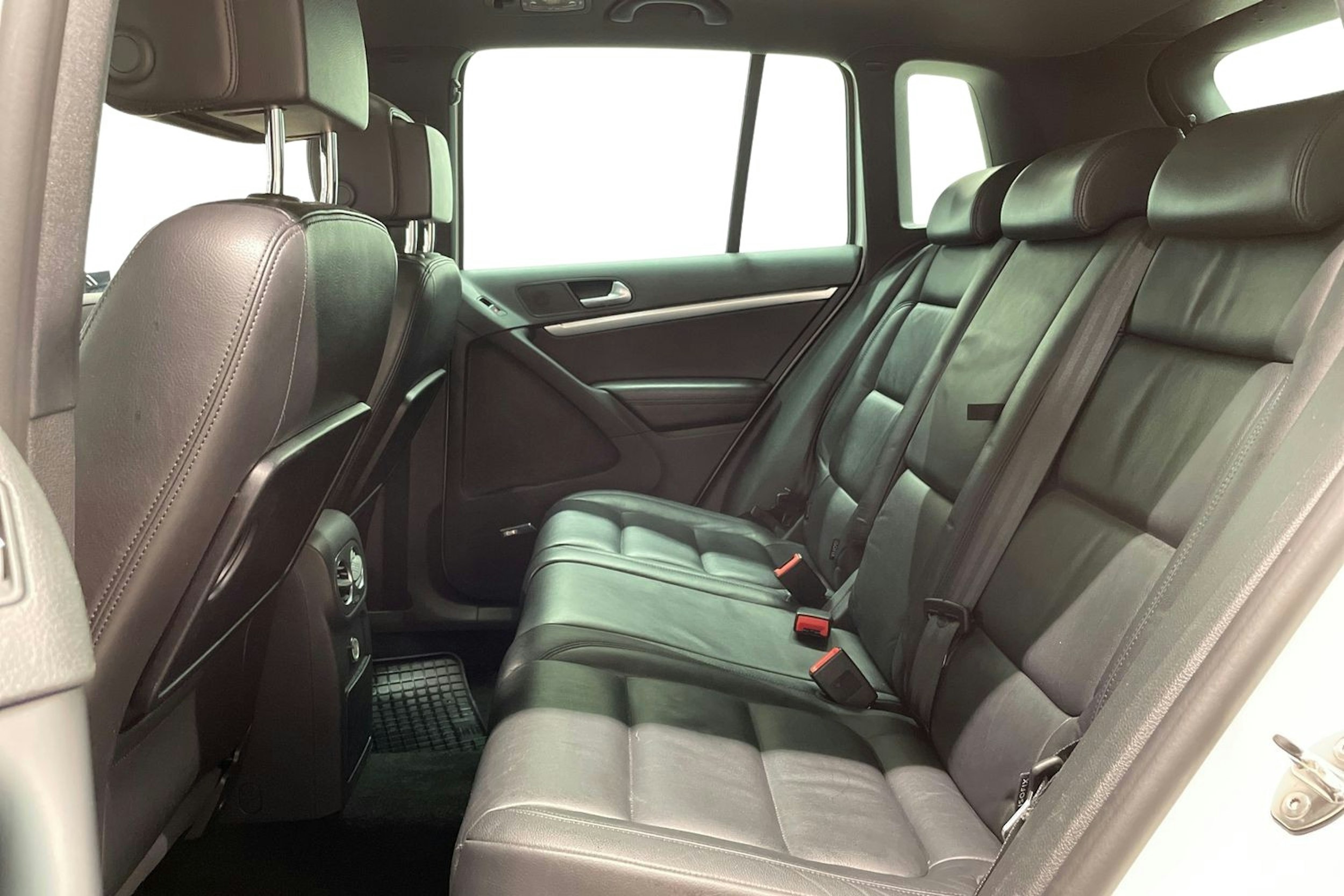 valkoinen Volkswagen Tiguan 2013 kuva 10.
