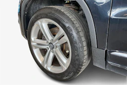 musta Volkswagen Tiguan 2013 kuva 9.